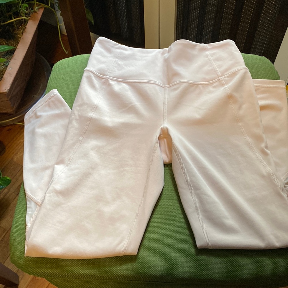 Ballet pink athleta leggings, 3/4 length, size small, good used condition